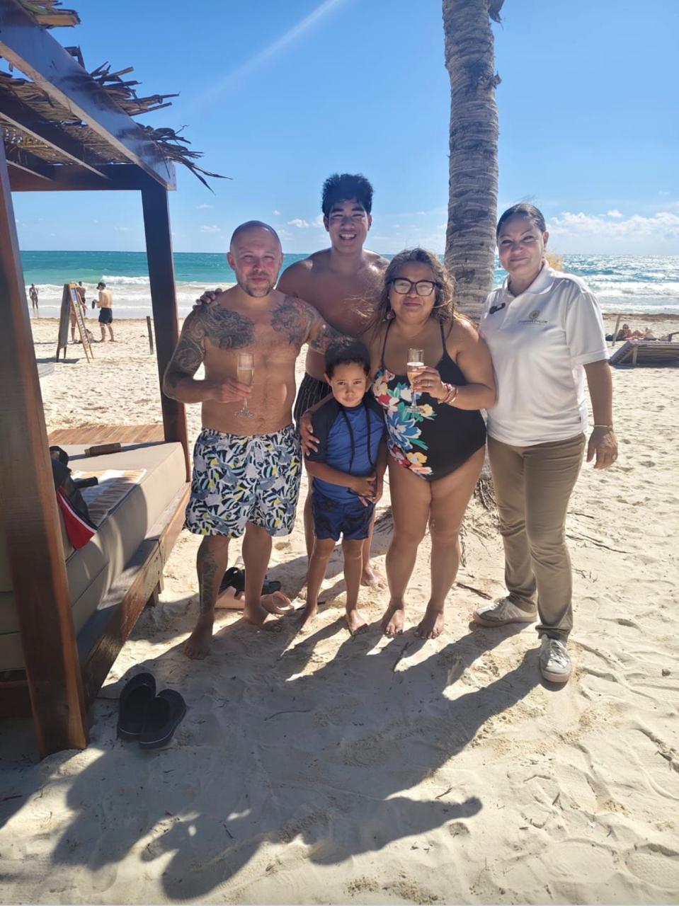 Forever Tulum Members